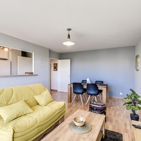 Chic Apart With Parking And Balcony Cergy Exterior photo
